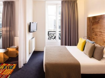 Hotel Maxim Folies 3*