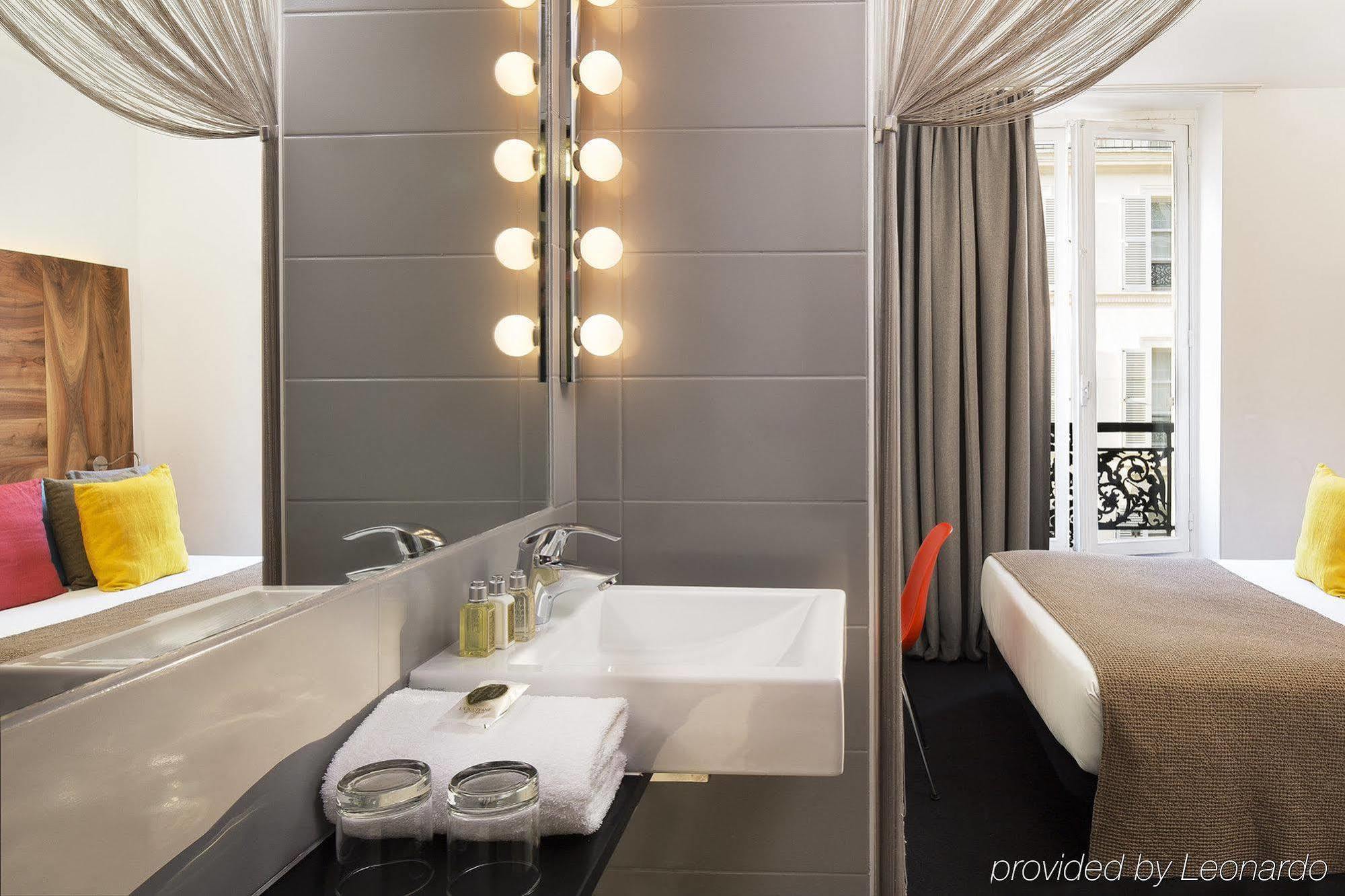 Maxim Folies Hotel Parijs